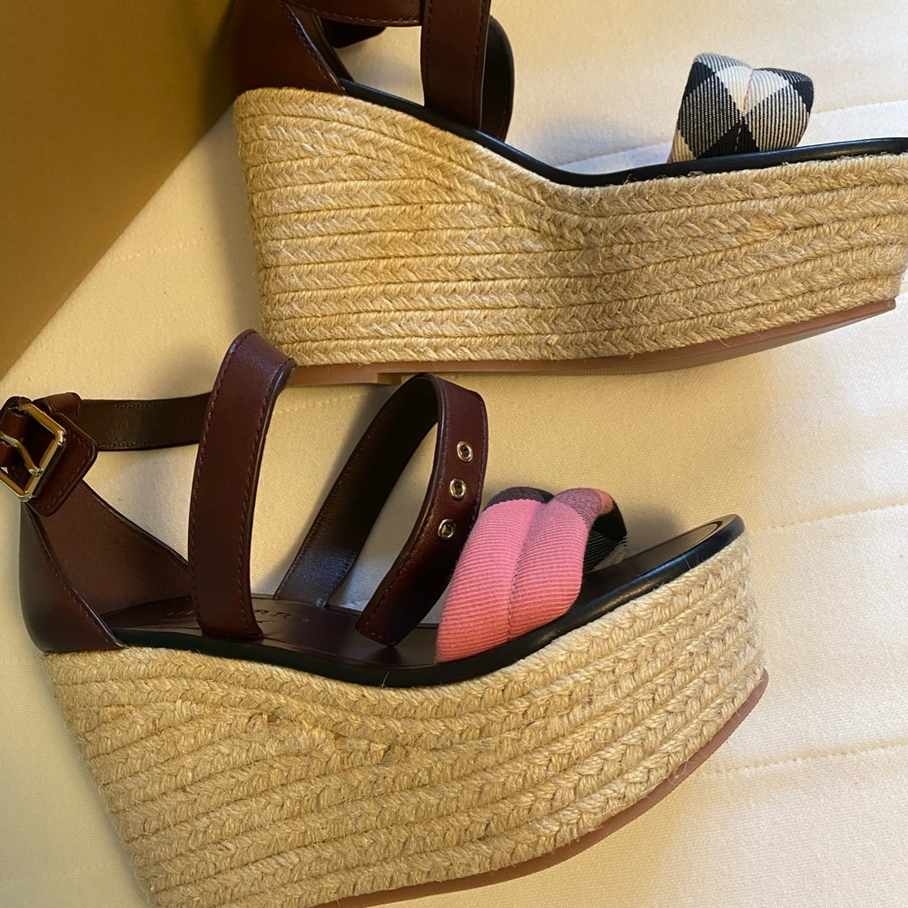 Burberry Platform Espadrille Wedge Sandals ! - Picture 6 of 8